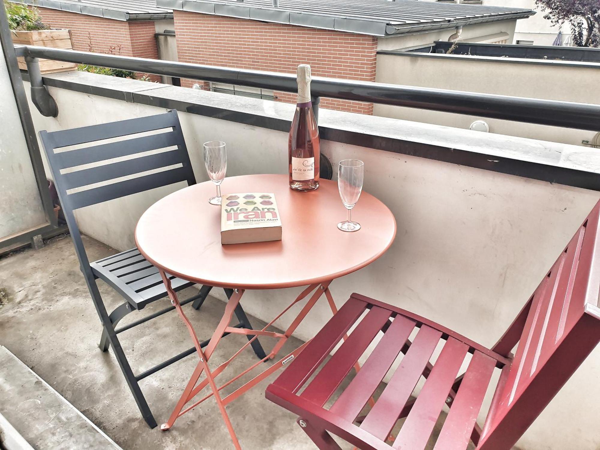 Spacieux Et Calme, Style Parisien, Toutes Commodites, Ideal Pour Un Sejour Authentique Saint-Denis  Exterior foto